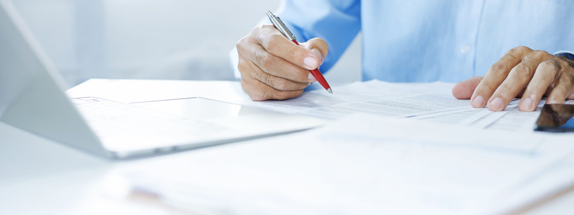 ADOBESTOCK_599127692 2000X750 | Atypik Immobilier Contrat de sous-location de bureaux : ce qu’il faut savoir Colmar