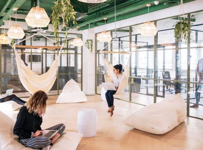 LES TENDANCES BUREAUX 2024 : Vers un espace de travail hybride et r&eacute;sidentiel ! Wittenheim
